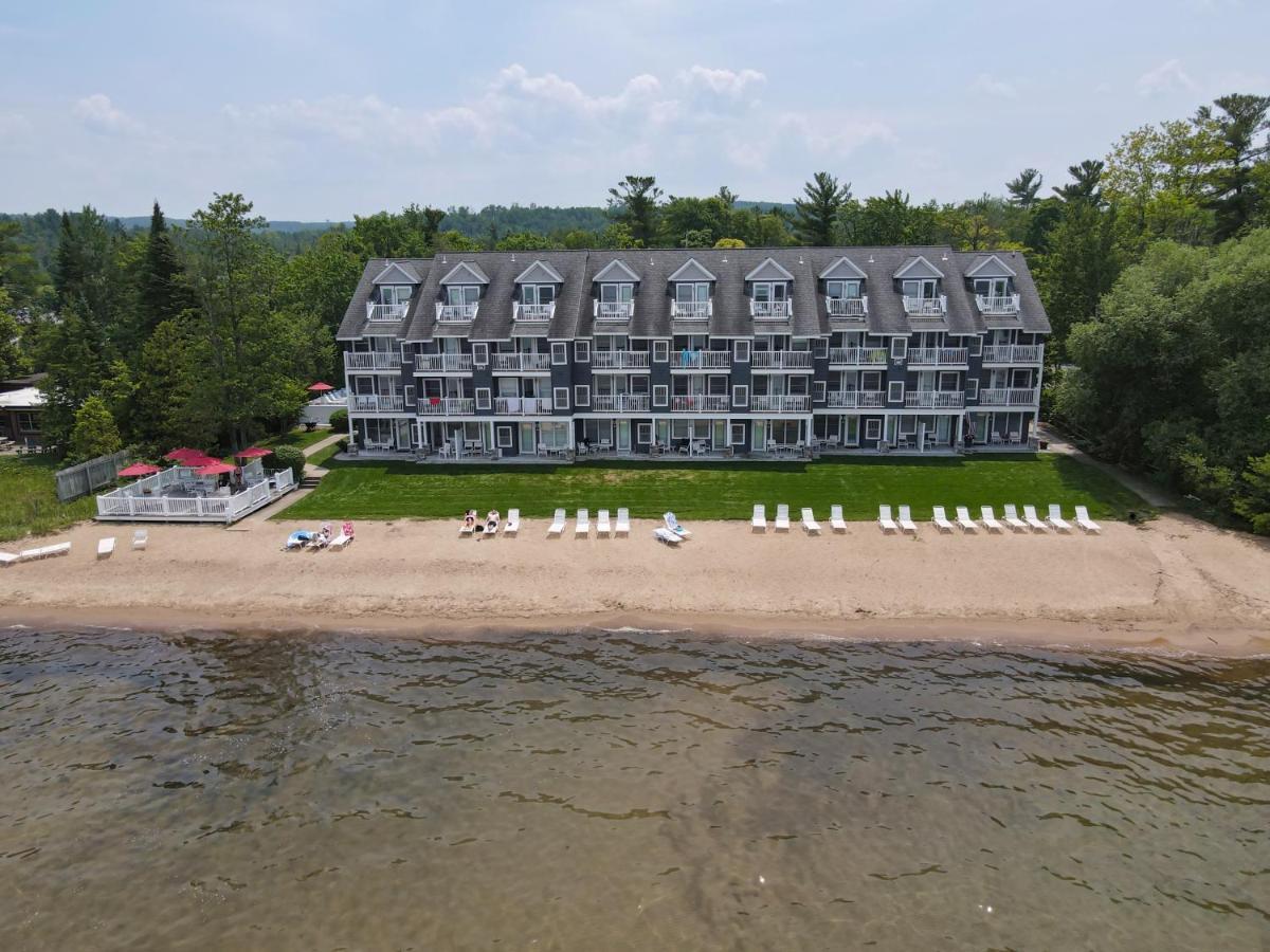 103 North Shore Inn Traverse Stadt Exterior foto